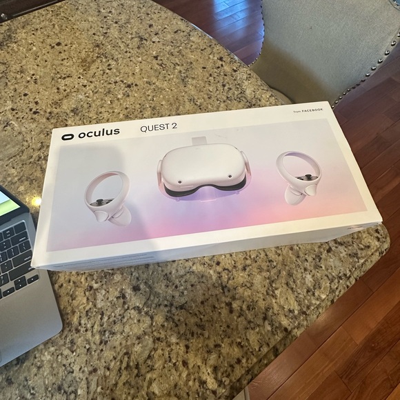OCU LUS VR Headset 128GB - White